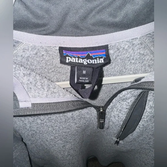 Patagonia Fleece Quarter Zip - Picture 2 of 5
